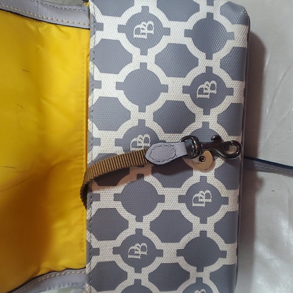 🌟Dooney & Bourke Small Leather Crossbody - Picture 10 of 14